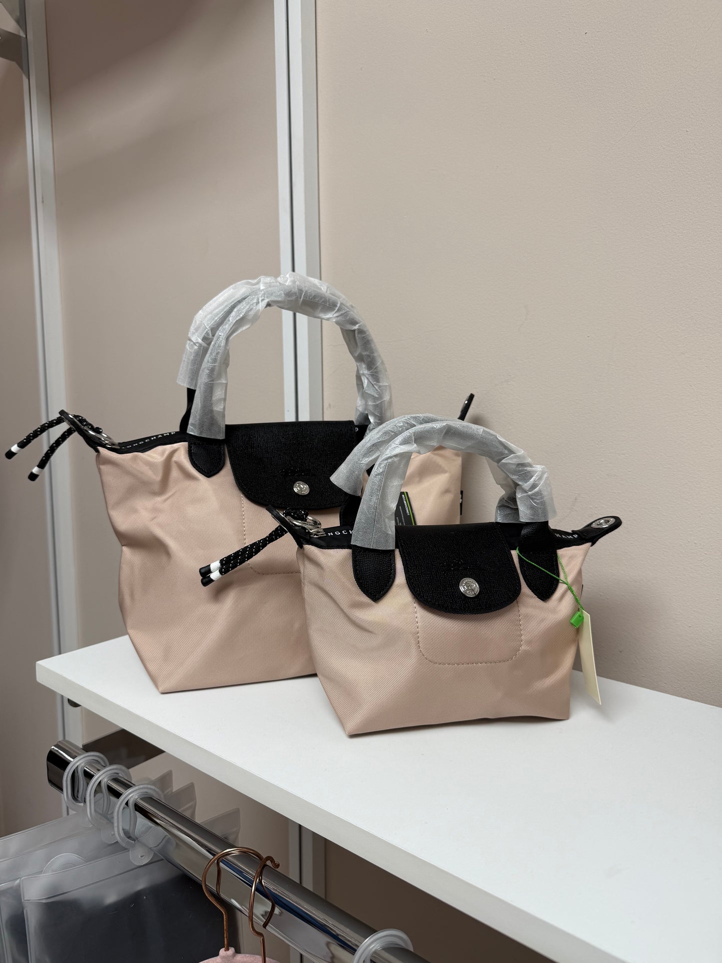 Longchamp Energy Triple A - Beige