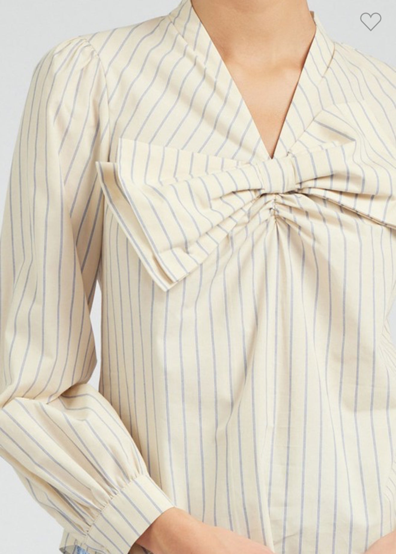 Camisa detalle lazo