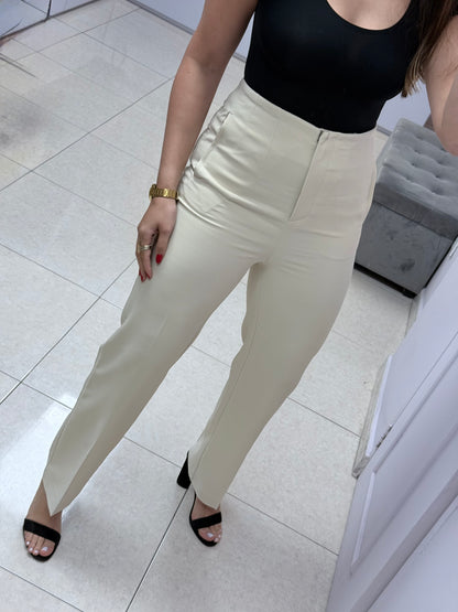 Pantalón tiro alto