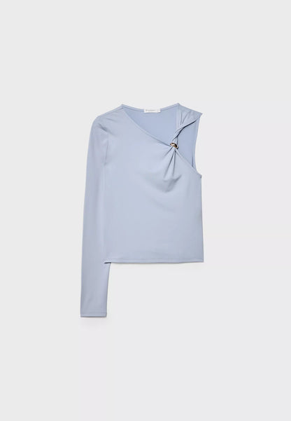 Blusa asimétrica