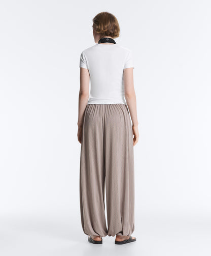 Pantalón estilo globo