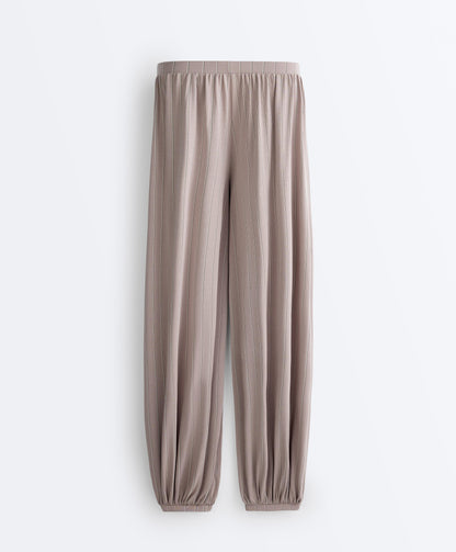 Pantalón estilo globo