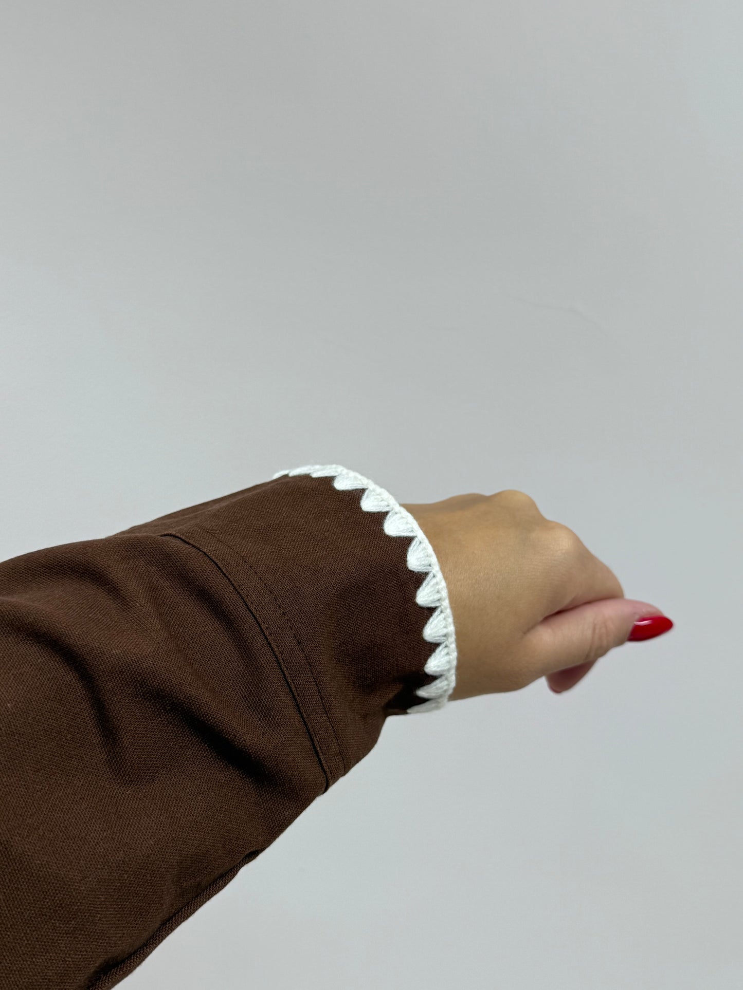 Camisa corta detalla crochet